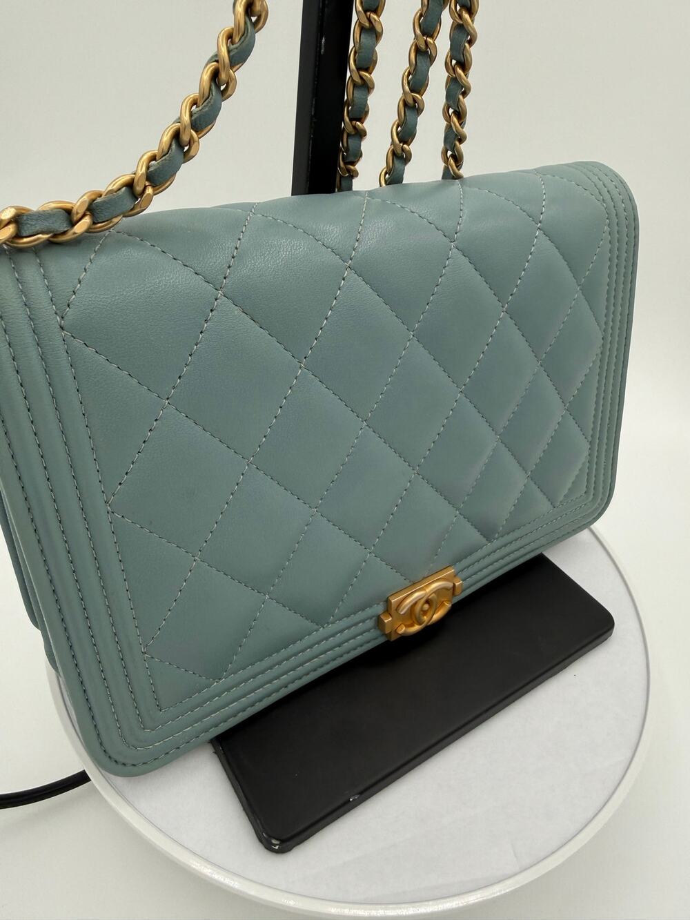 Chanel boy wallet on chain